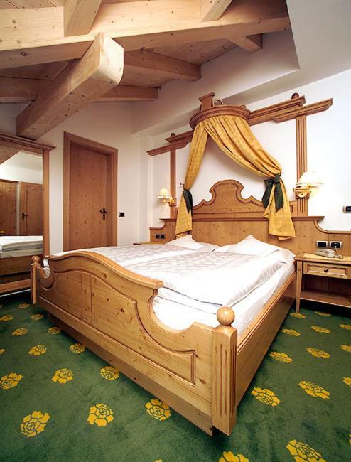 Hotel Flora Сельва-ди-Валь-Гардена Номер фото